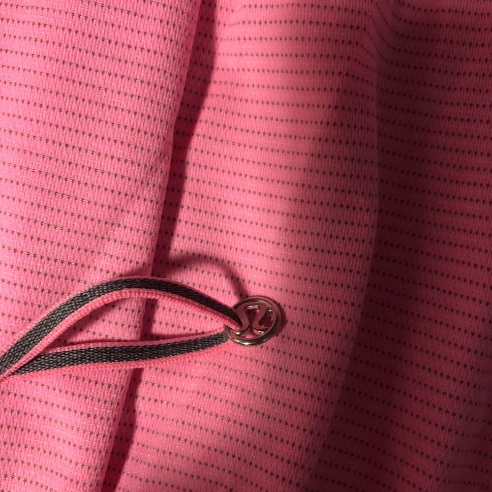 Lululemon top